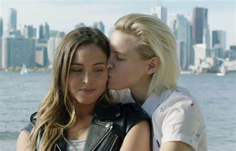 Feb 14, 2017 · Actors Erika Linder and Natalie Krill sit down to talk about their film Below Her Mouth during the 2016 Toronto International Film Festival.#TIFF16Visit us: ... 